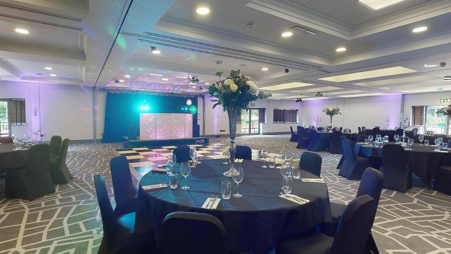 Village Hotel Leeds North  Leeds (West Yorkshire)